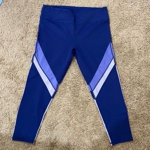 NWT Fabletics Brogan Mesh Capri (XL)